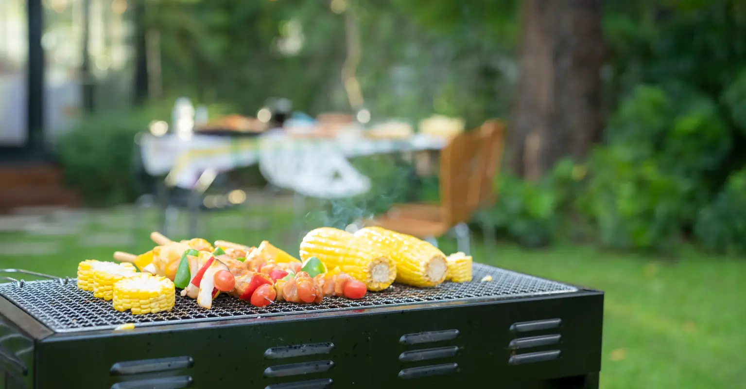 Man who worked 42 years for company at minimum wage is 'thrown a BBQ and given a certificate', so co-worker steps up