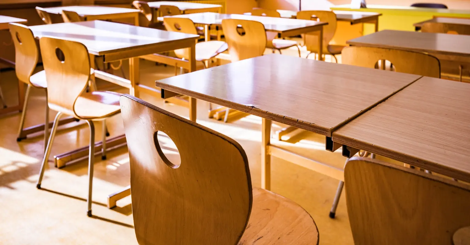 Dad under fire after claiming he pulled his kids out of school because their teacher was 'overweight'