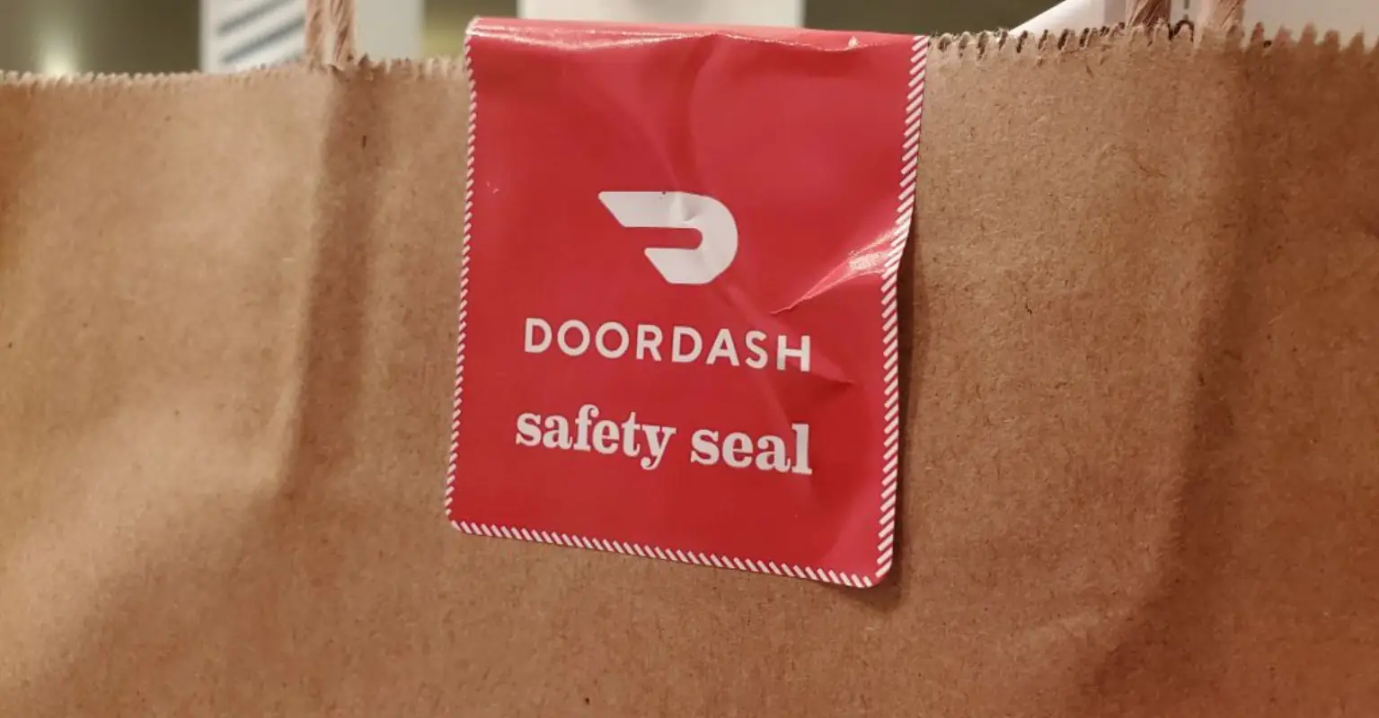 Woman astounded by DoorDash driver's response after she told him he'd delivered her food to the wrong house