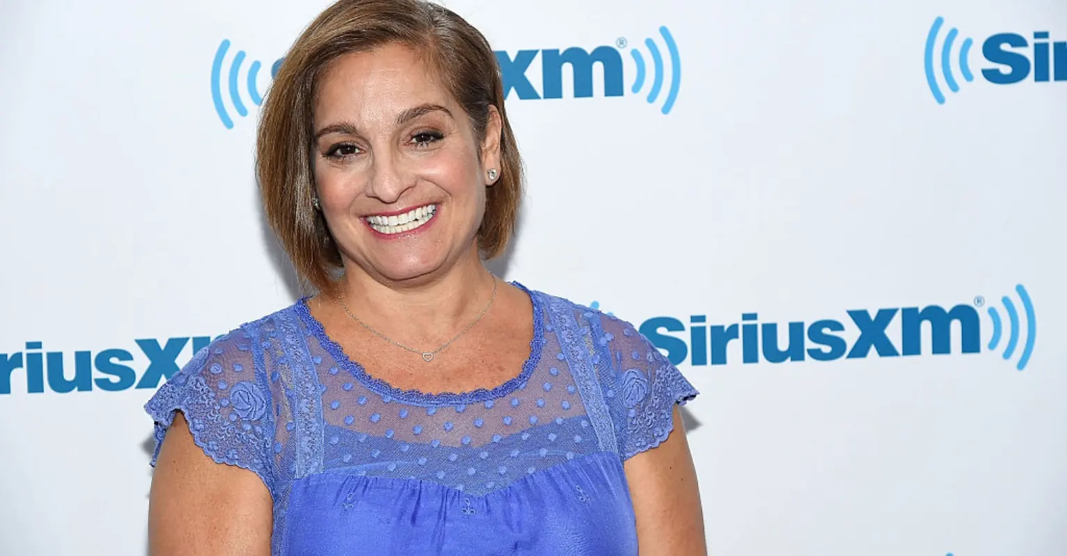 Fans raise over $400,000 for Mary Lou Retton as she 'fights for her life' in ICU