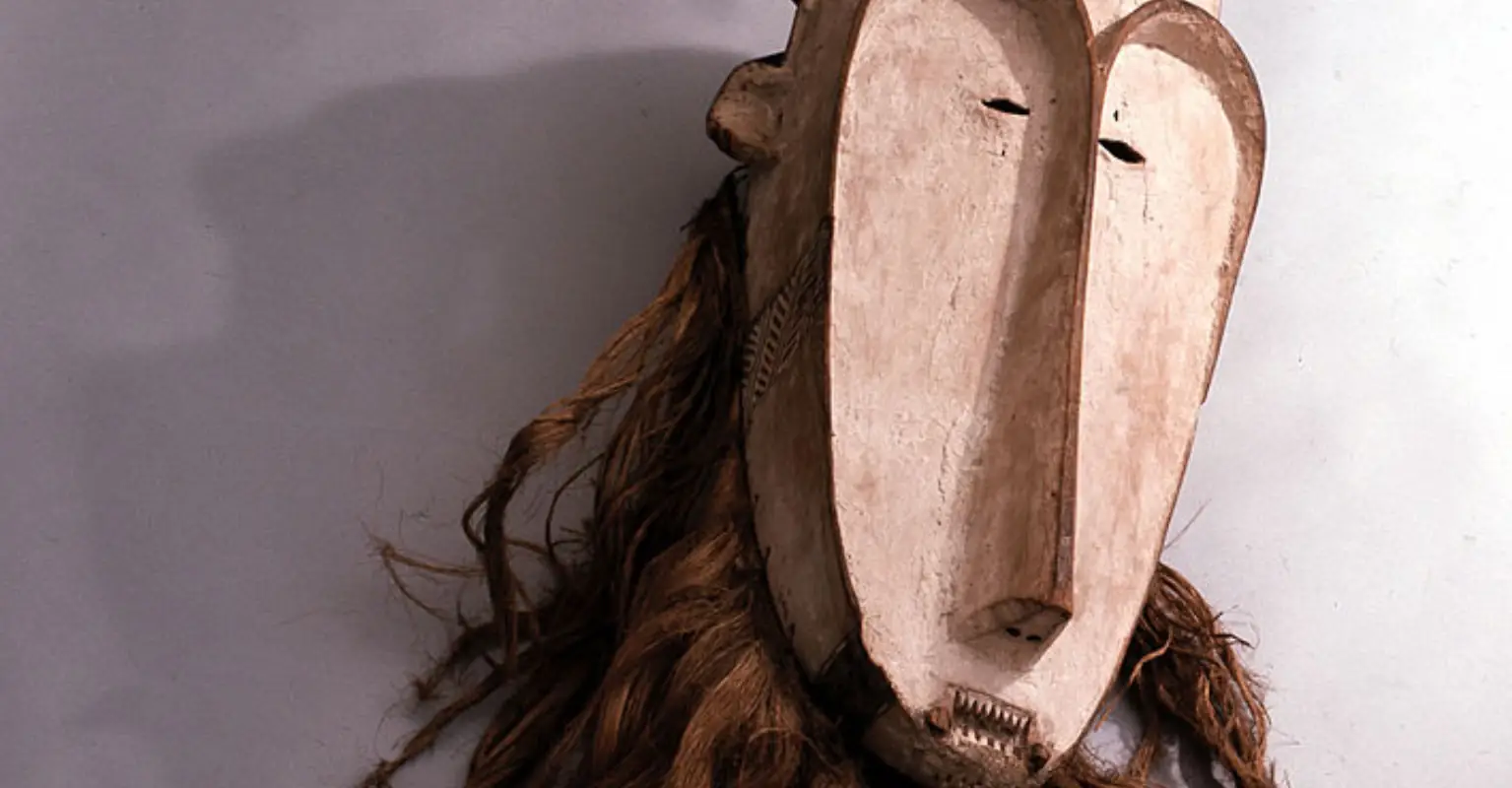 Elderly couple sue art dealer who bought African face mask from them for $158 and sold it for $4.4 million