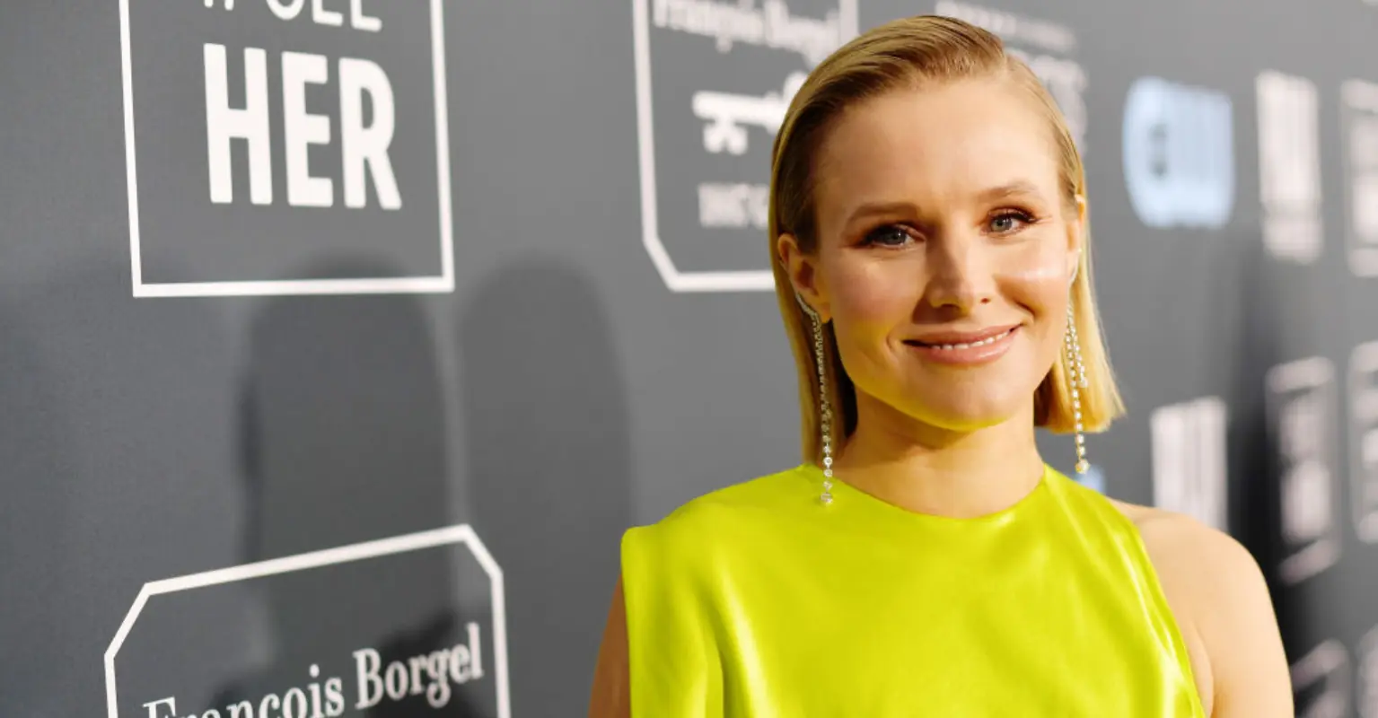 Kristen Bell divides the internet after admitting she told her daughters 'daddy is an addict'