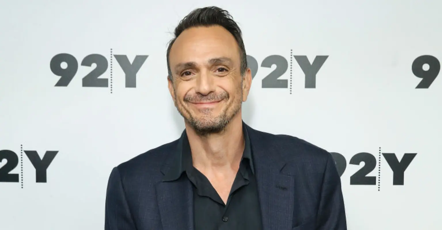 Hank Azaria reveals details of Matthew Perry's funeral that had mourners 'laughing and crying'