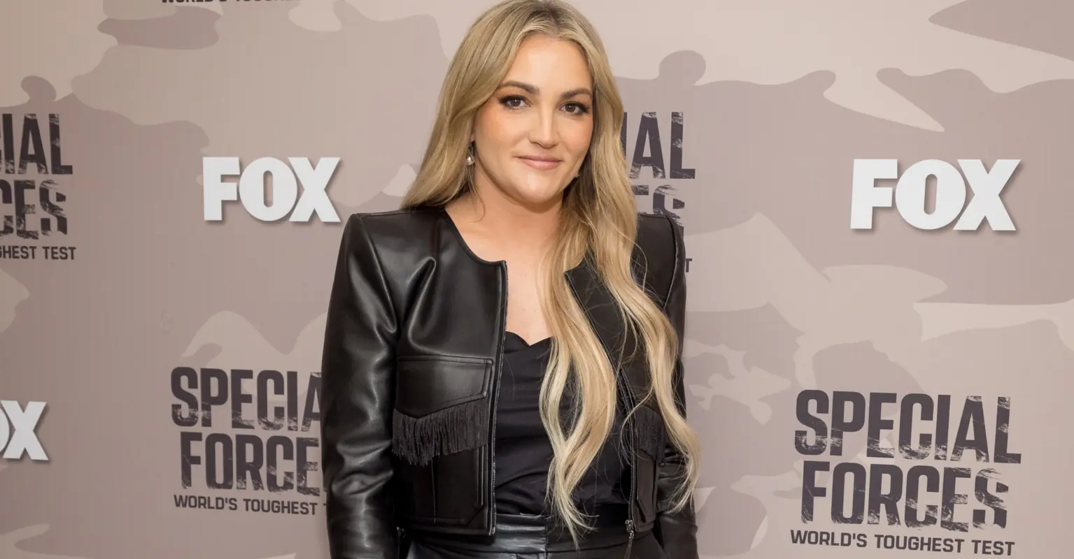 Jamie Lynn Spears is roasted for saying she's 'best known for being an actress'