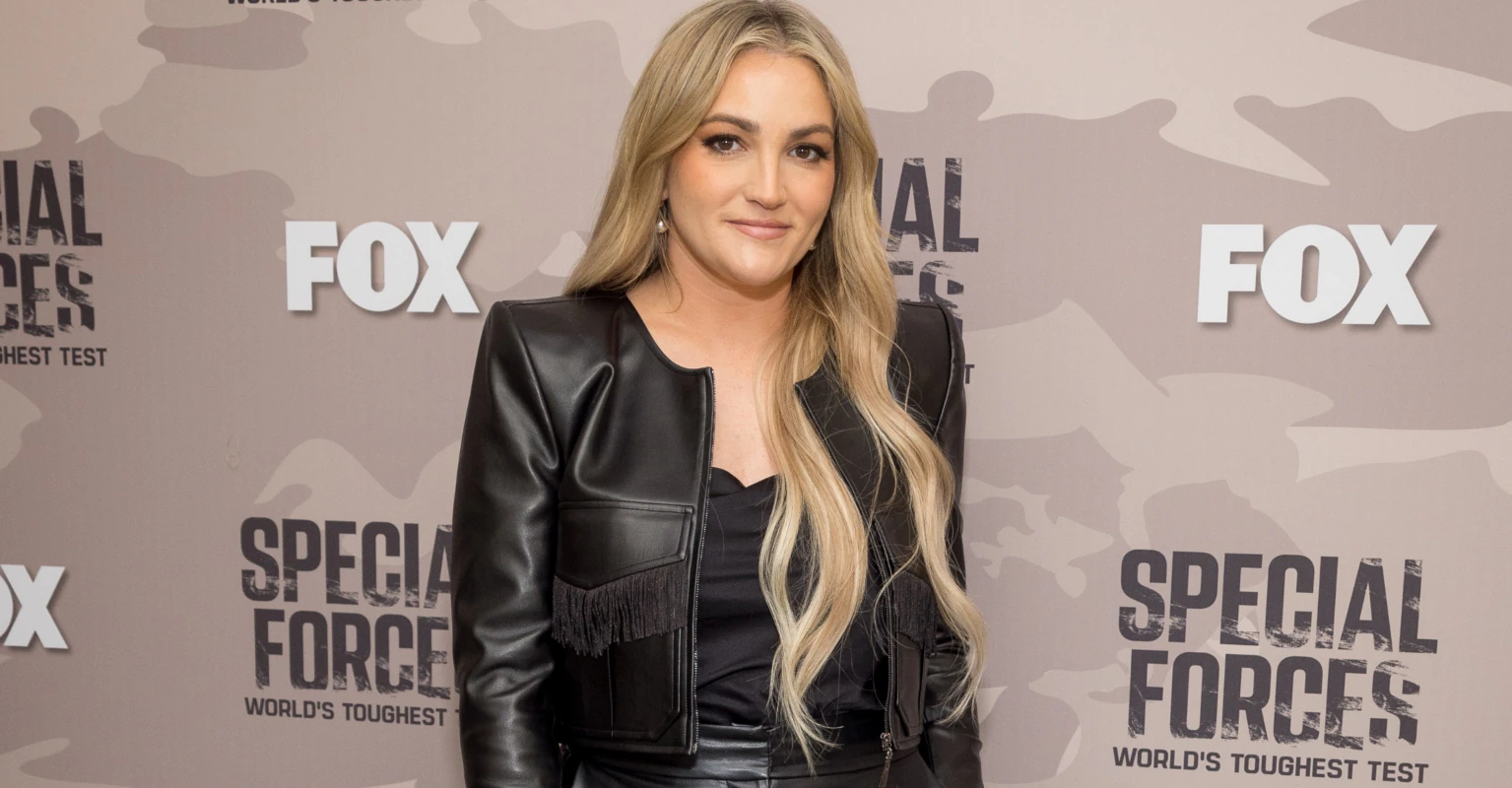 Jamie Lynn Spears is roasted for saying she's 'best known for being an actress'