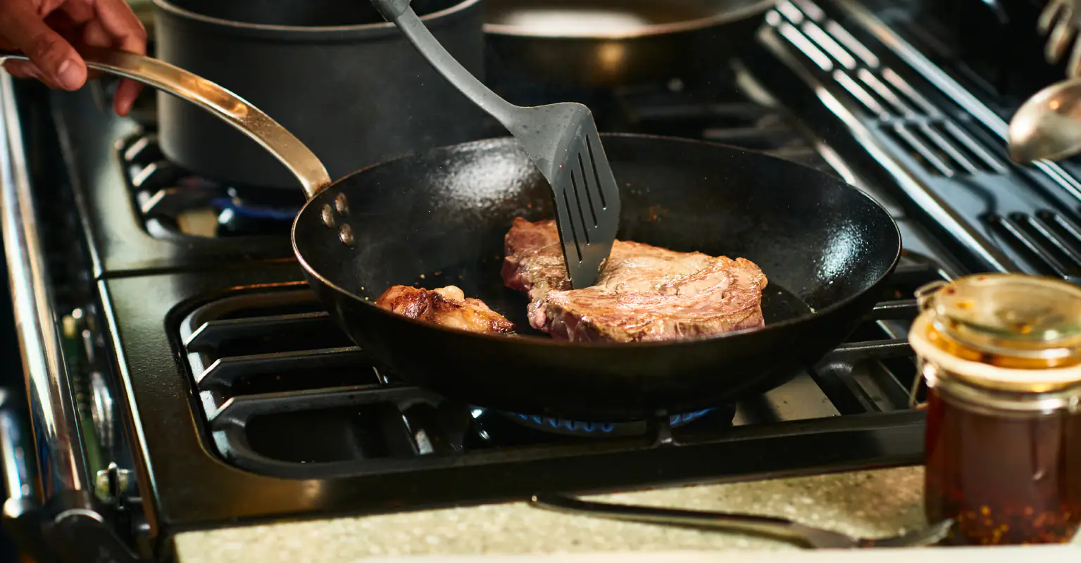 Vegan family sends letter to neighbors asking them to stop cooking meat with their windows open