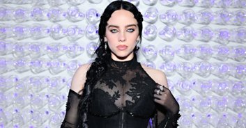 No, Billie Eilish has not debuted a new 'multi-color' hairstyle