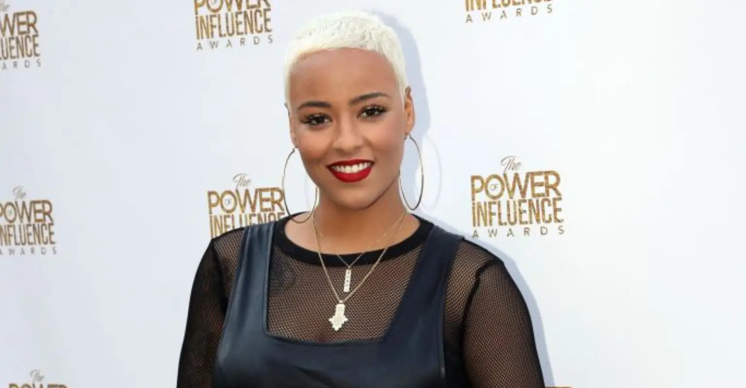 Grammy-nominated singer told to stop singing on flight: 'Your entitlement is actually insane'