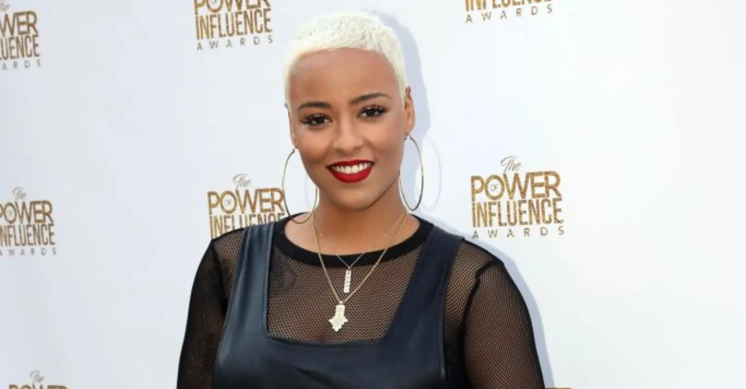 Grammy-nominated singer told to stop singing on flight: 'Your entitlement is actually insane'