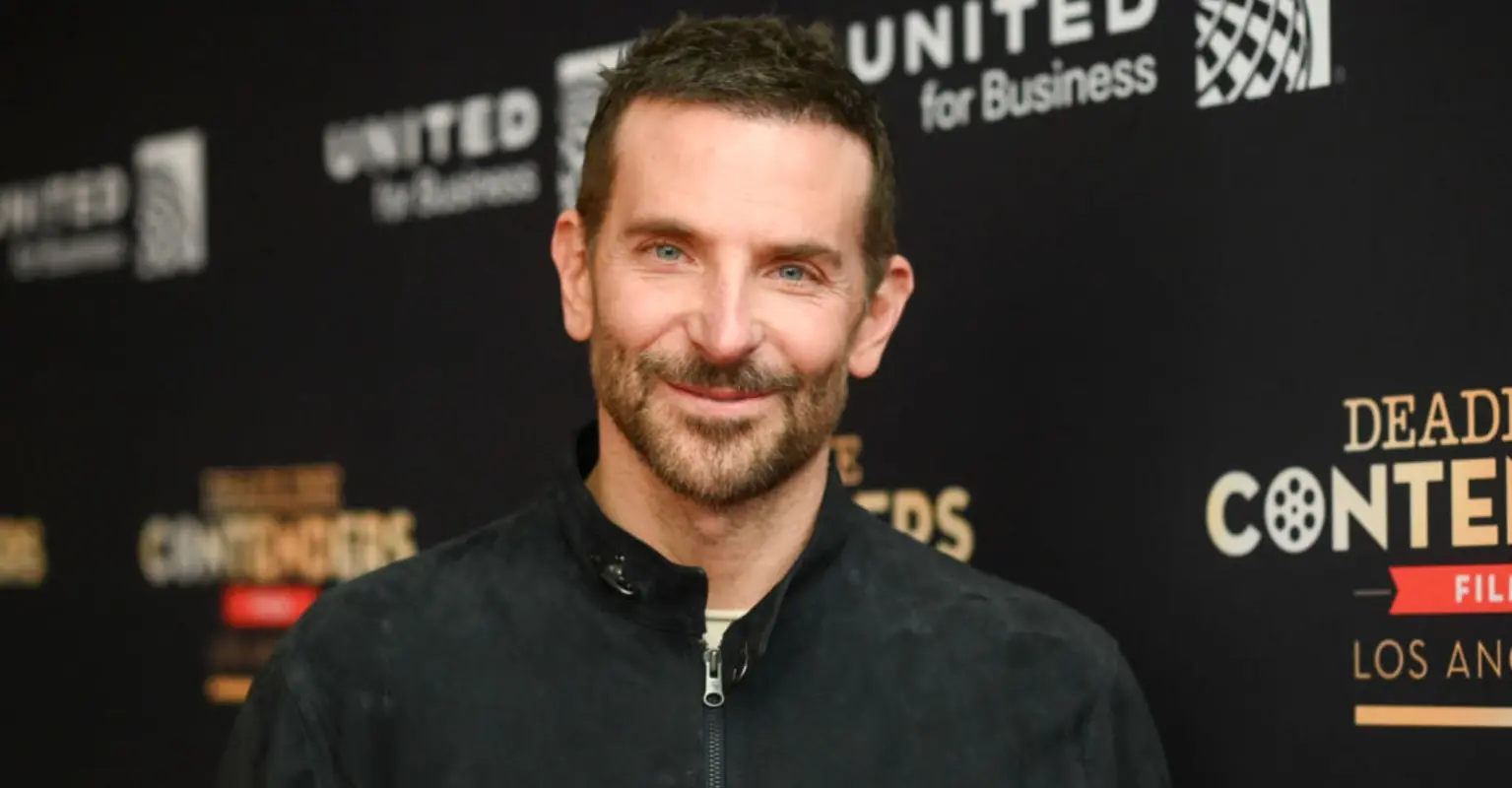 Bradley Cooper rocks up to his 30-year high school reunion