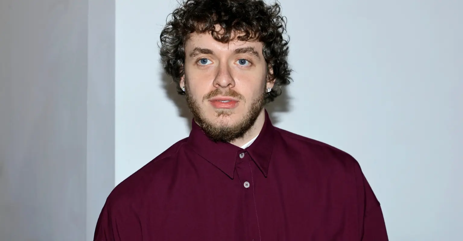 Jack Harlow's Thanksgiving performance dragged as 'the worst halftime show in history'