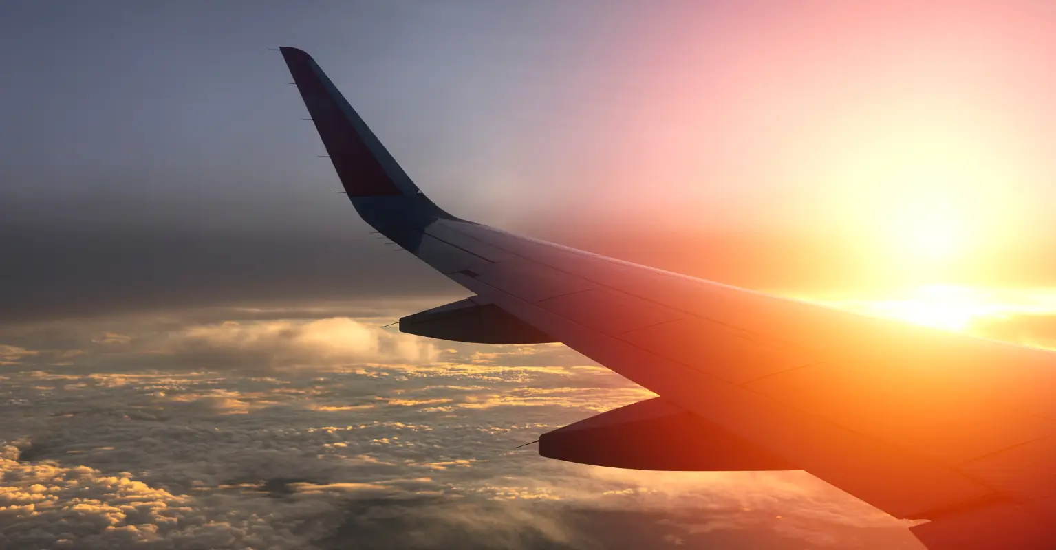 Video of man's extreme 'manspreading' on plane divides social media