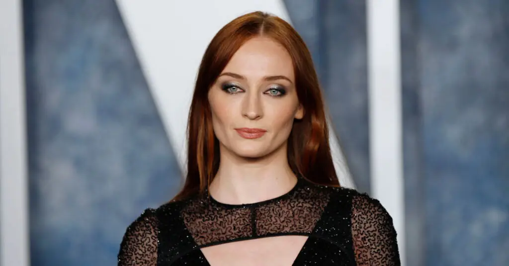 Sophie Turner spotted kissing British aristocrat months after Joe Jonas split