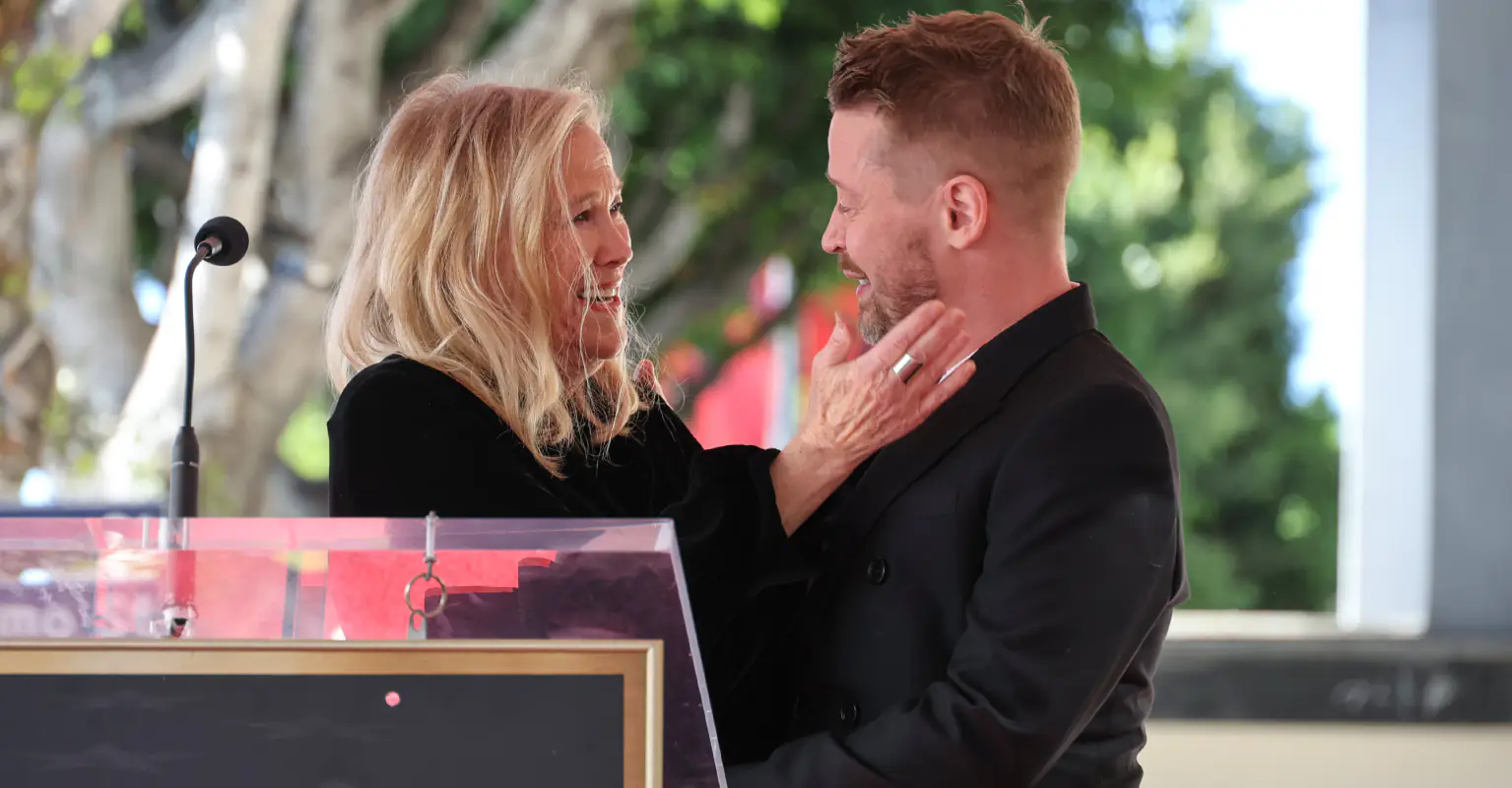 Macaulay Culkin brought to tears as he reunites with 'Home Alone' mom at Walk of Fame ceremony