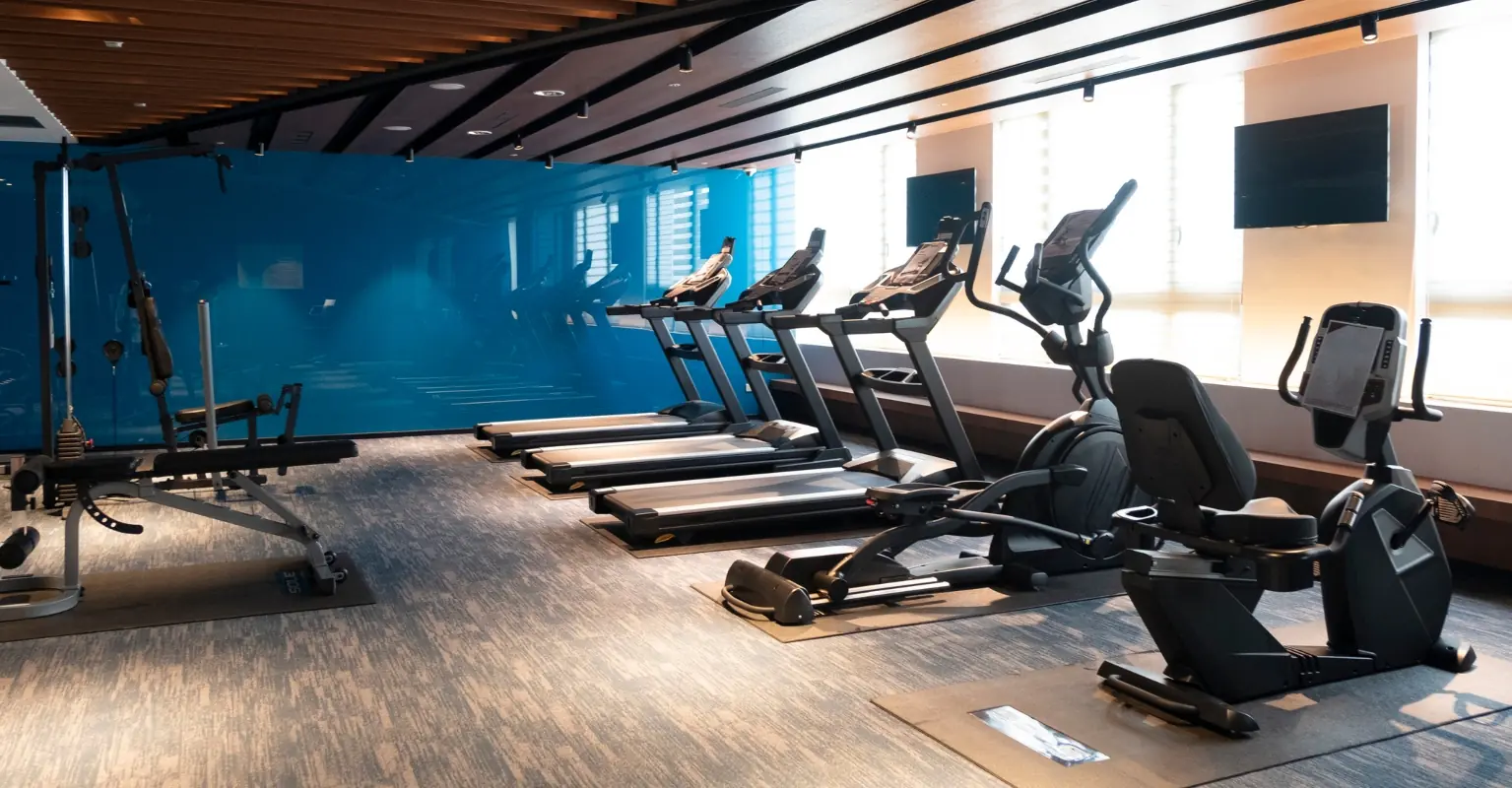 Influencer defends herself after being kicked out of gym for wearing 'painted pants'