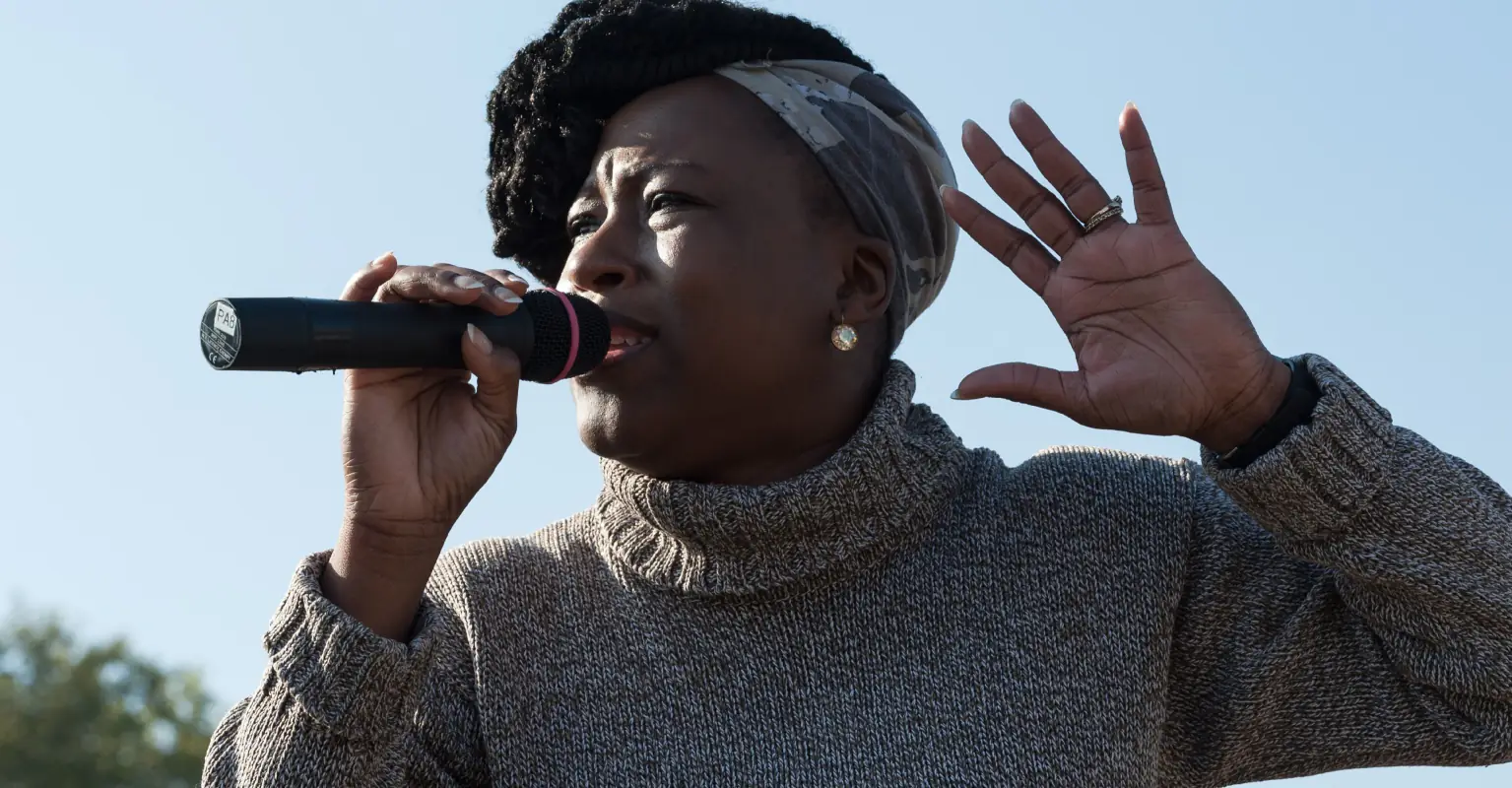 Talk show guest refuses to continue interview until presenter says her name correctly