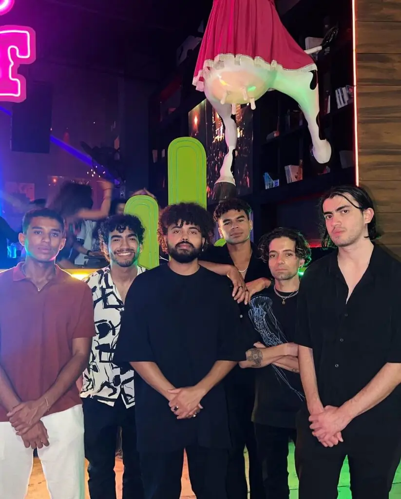 size-large wp-image-1263246787