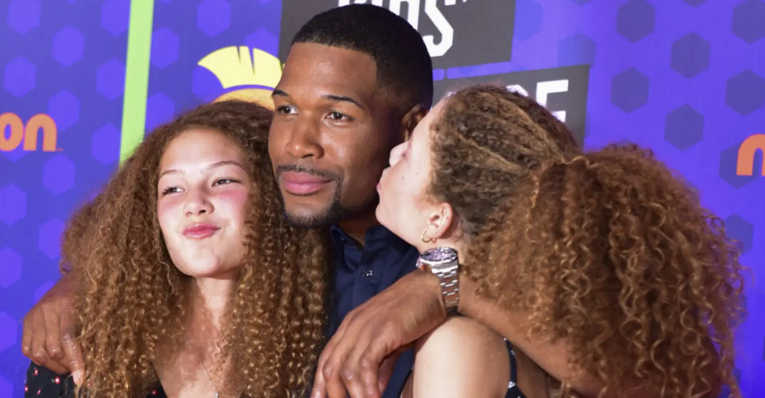 Michael Strahan's teen daughter Isabella shares brain cancer diagnosis