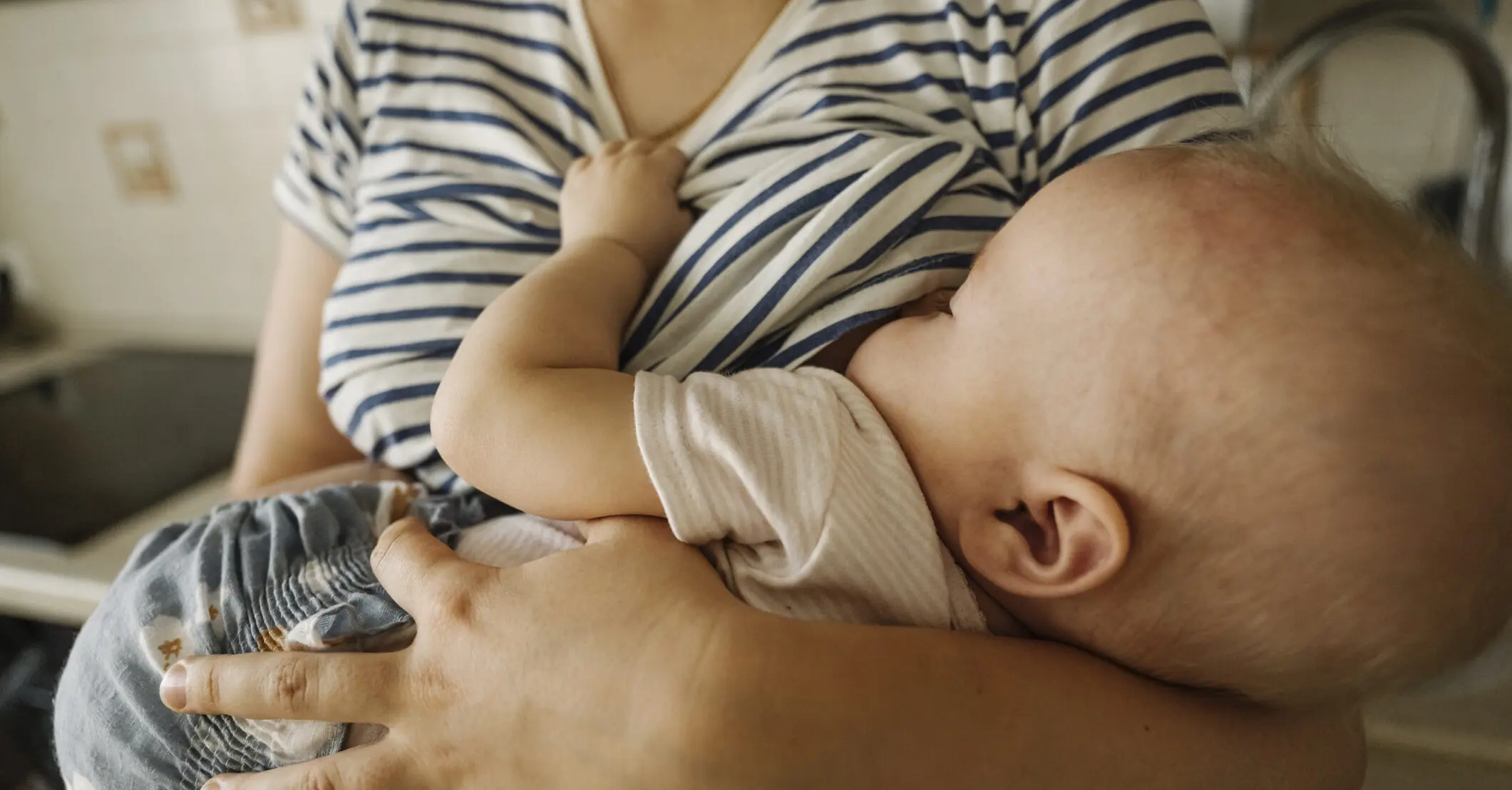 People divided after woman reveals she breastfeeds her sister's baby to 'give her a break'