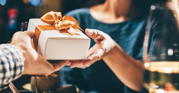 Ex-boyfriend divides social media with 'manipulative gift' after being dumped by girlfriend of 7 years