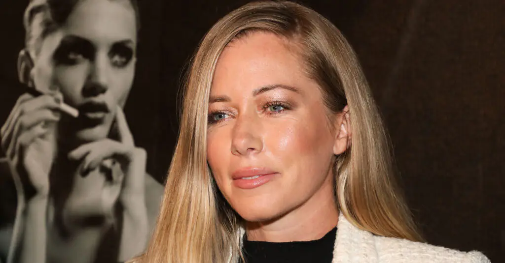 Kendra Wilkinson 'hated herself' after sleeping with Hugh Hefner at 18: 'Playboy messed my whole life up'