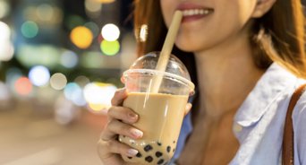 Doctors reportedly remove '300 kidney stones' from 20-year-old woman who preferred to drink bubble tea instead of water