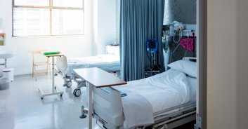 Mom shares heartbreaking final message before dying of cancer at 31