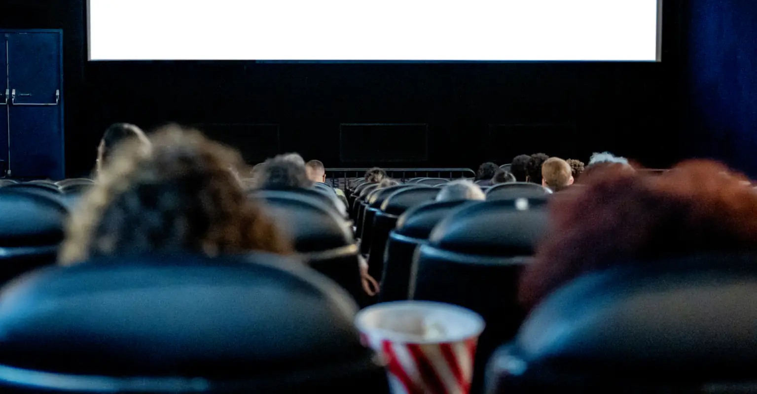Worker sparks debate after sharing how a group of teenagers left a movie theater