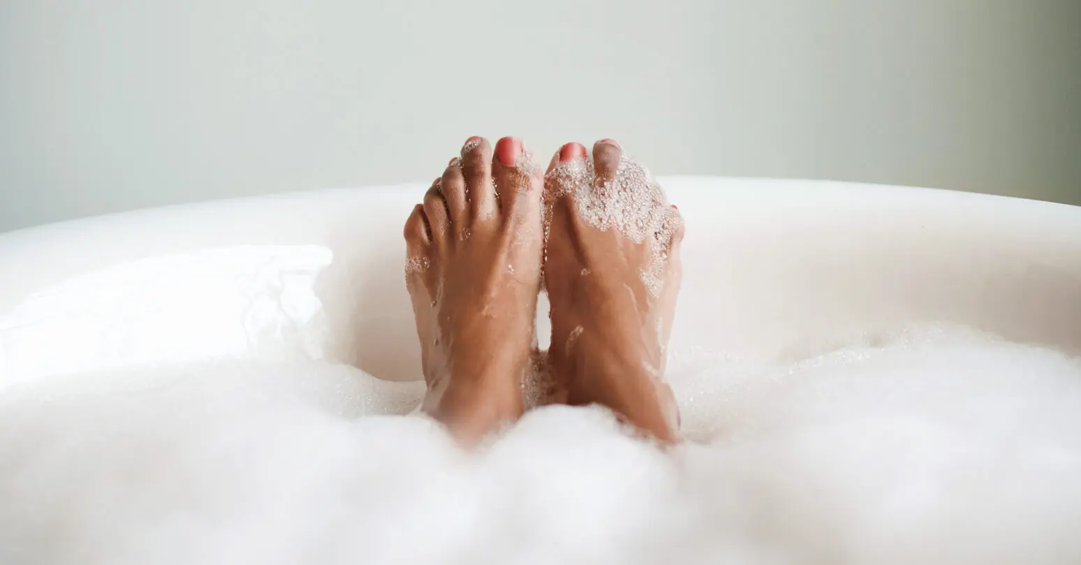 Belle Delphine says she was disowned by her father after selling her used bathwater online