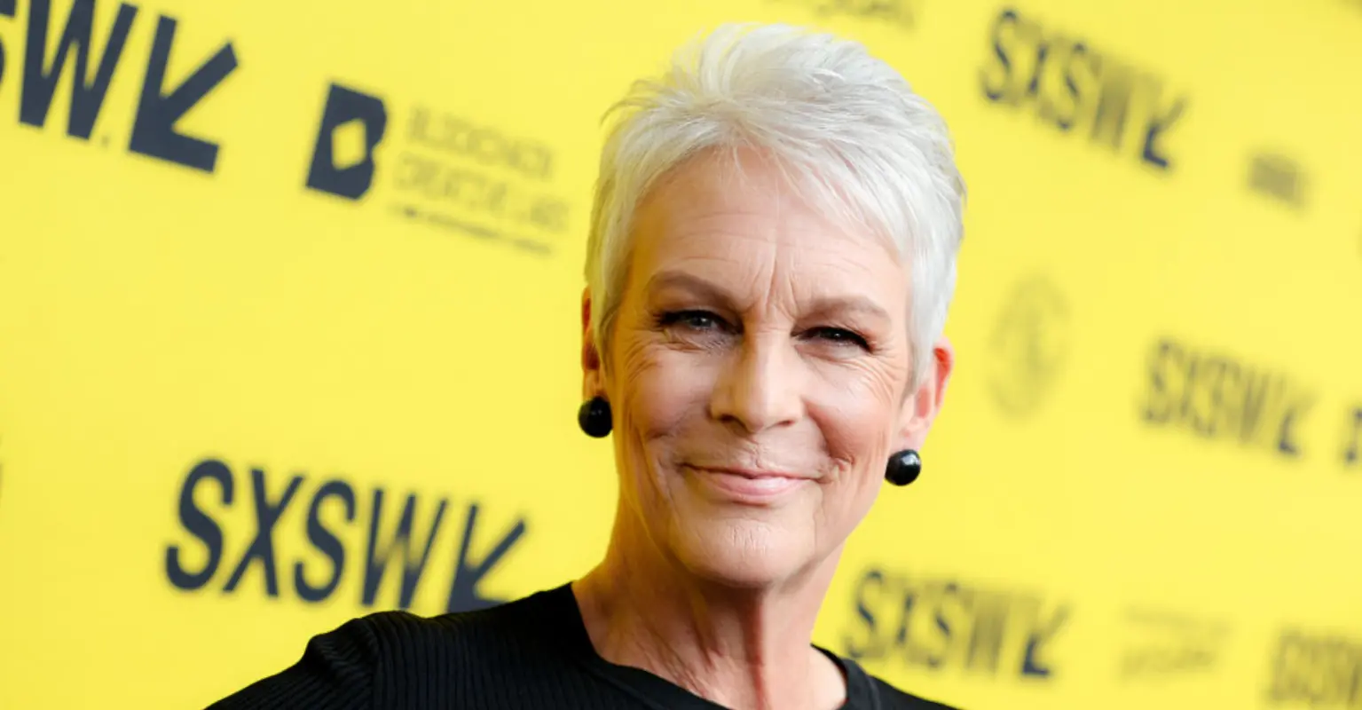 Jamie Lee Curtis celebrates 25 years sober