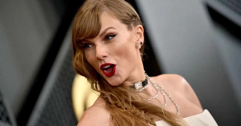 Trevor Noah praised for his 'respectful' jokes about Taylor Swift at the Grammys