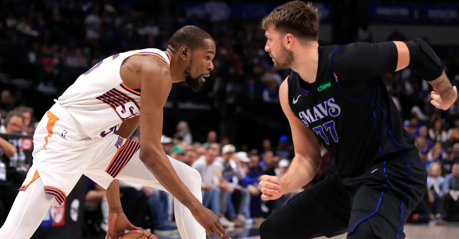 Heated moment Kevin Durant confronts Mavericks fans over verbal jab