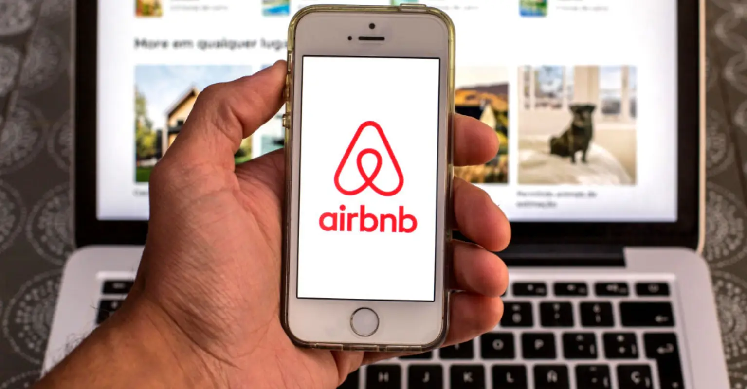 Vengeful Airbnb host sent security footage of guest with another woman to his wife after bad review