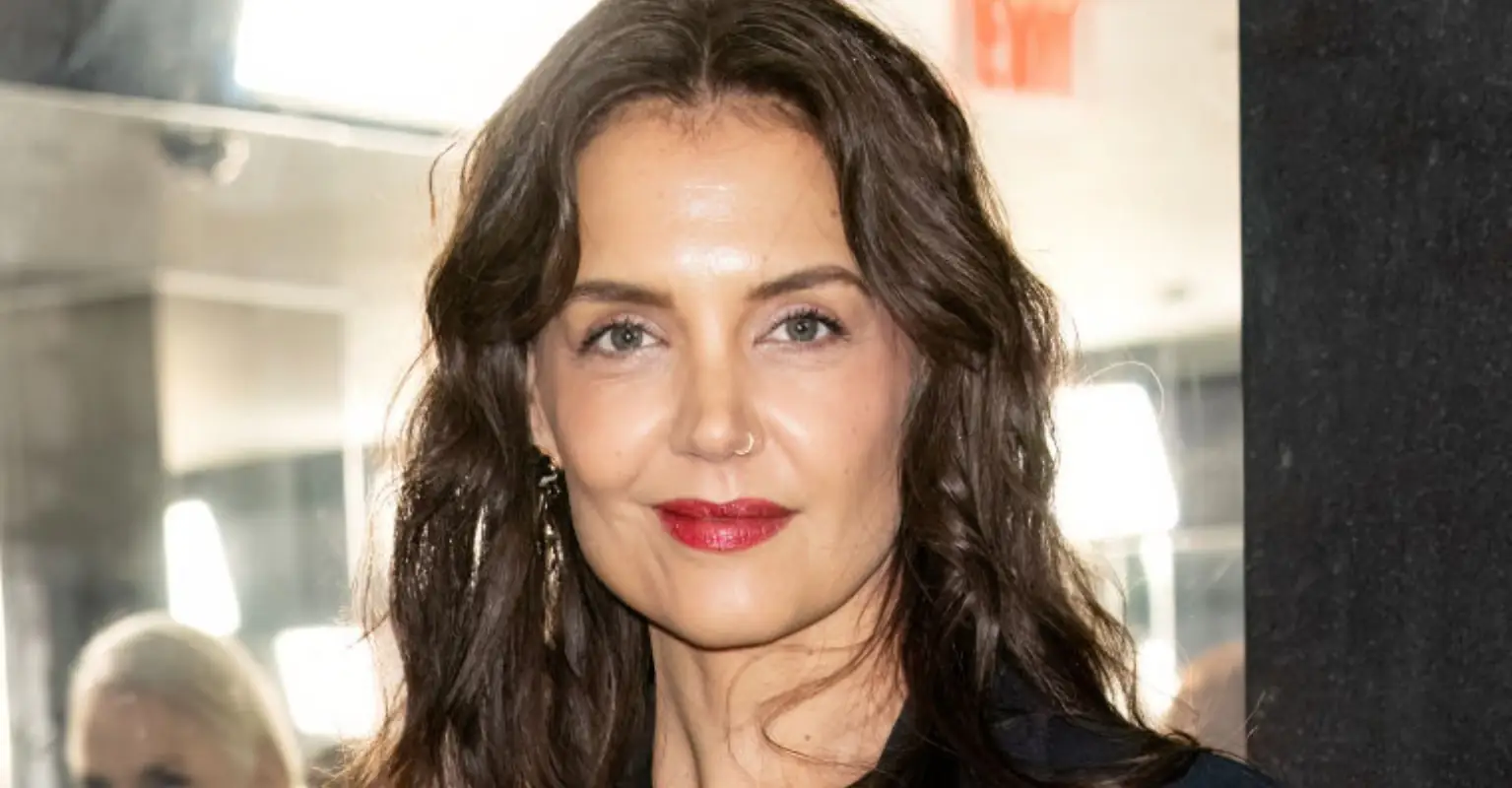 Suri Cruise could be Katie Holmes's twin as she's spotted on outing with A-lister mom