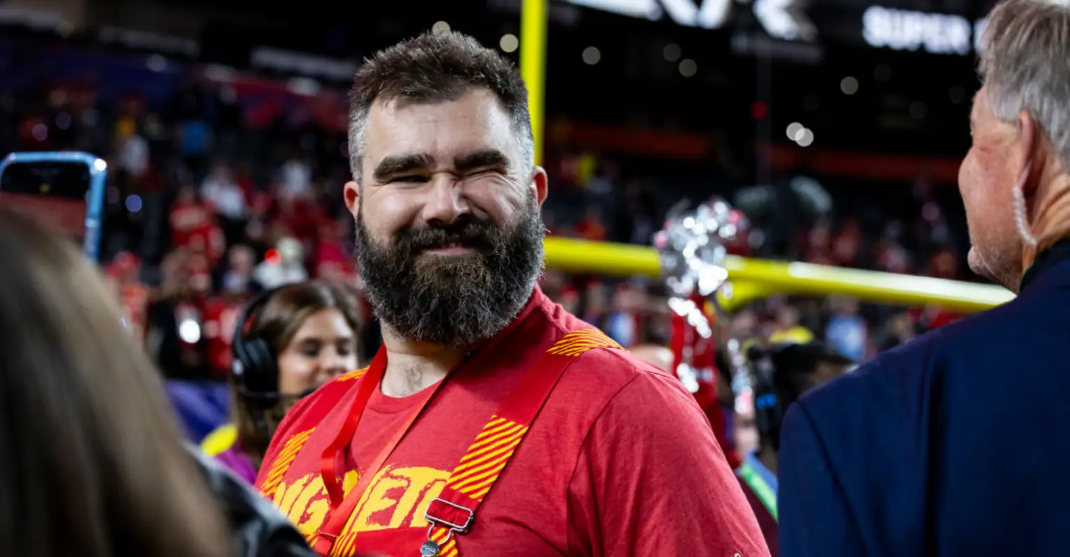 Jason Kelce got 'lucky' luchador mask off 8th grader - but now he wants it back