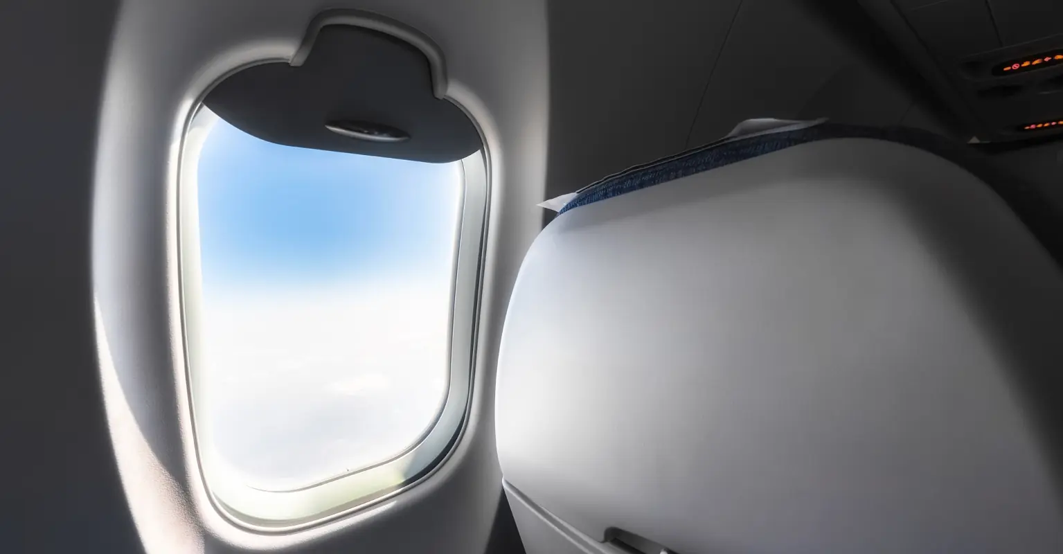 Dad desperately dashes from Australia to America to stop his ex putting his newborn daughter up for adoption