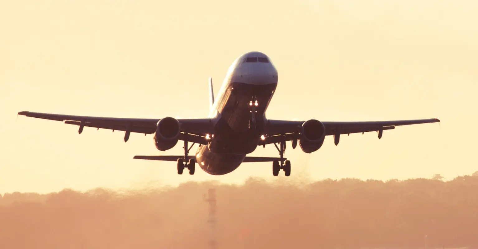 College student flies two hours to class twice a week because it's cheaper than paying rent