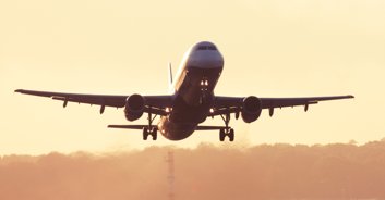 College student flies two hours to class twice a week because it's cheaper than paying rent