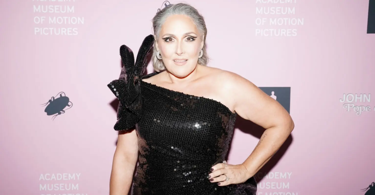 Ricki Lake shows off 30lb weight loss in incredible transformation