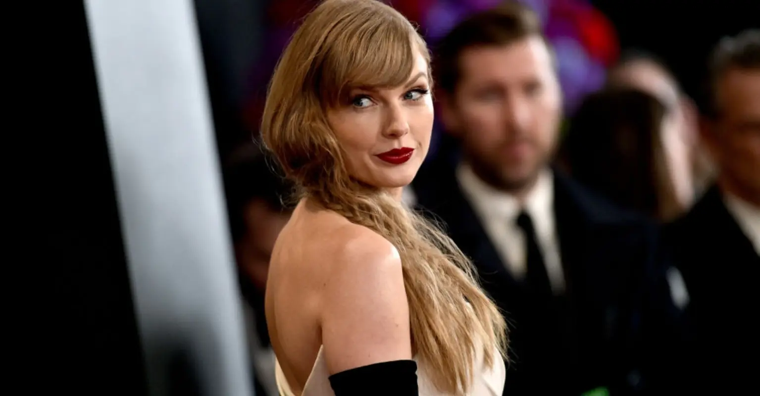 Taylor Swift fans hit out at 'ridiculous' concert rules: 'Fix this'