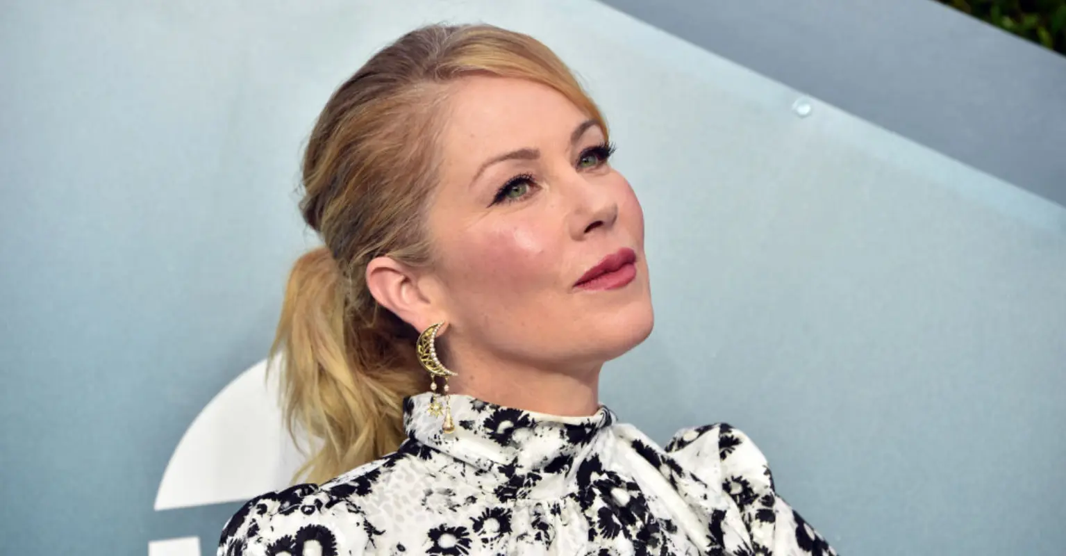 Christina Applegate reveals tiny symptom that signaled she had MS years before diagnosis