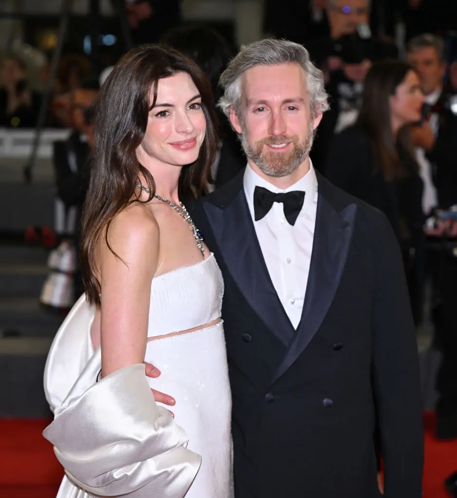 Anne Hathaway and her husband Adam Shulman. 