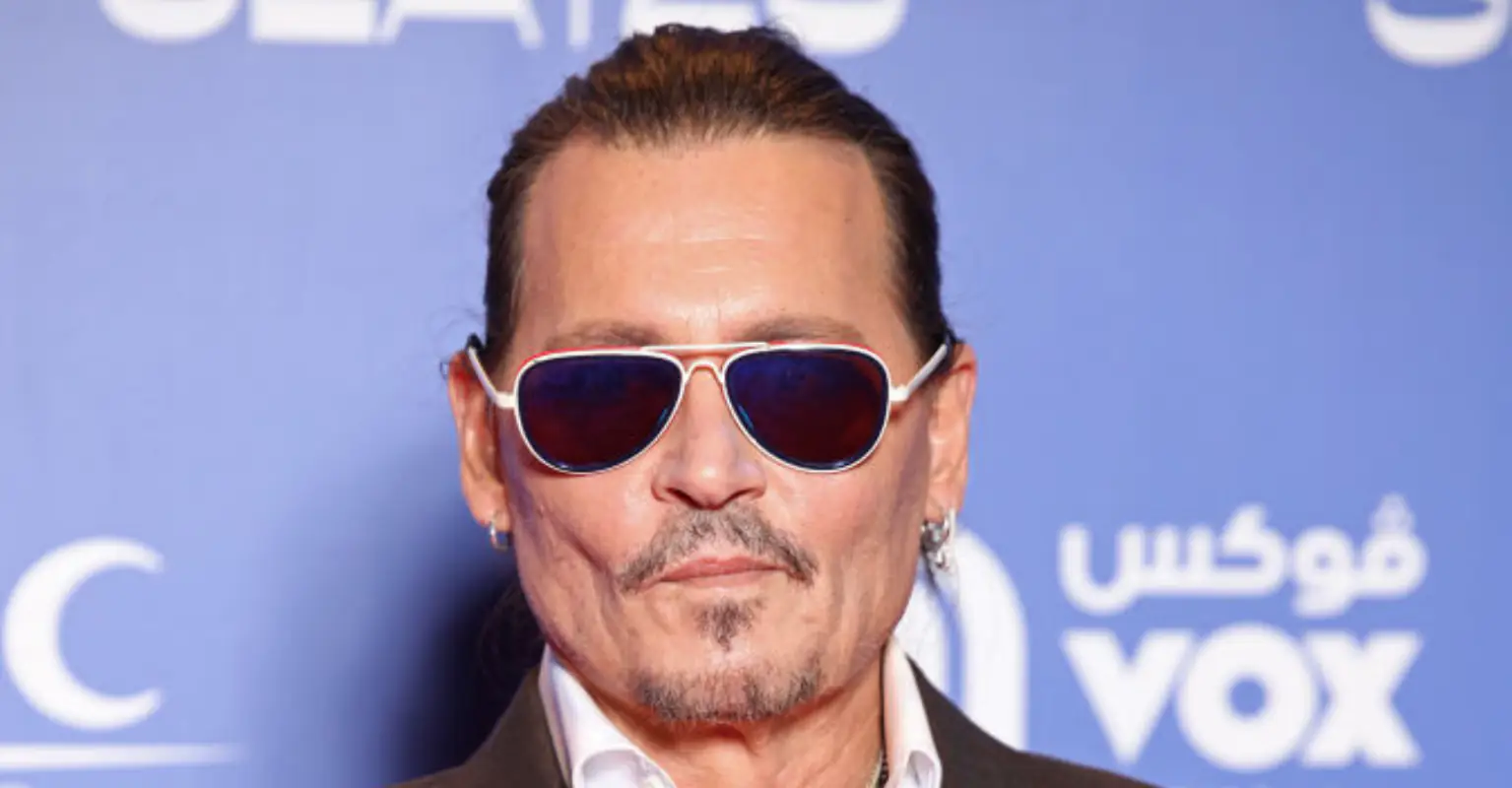 Everyone's saying the same thing as Johnny Depp shares edited photo with Robert Downey Jr.