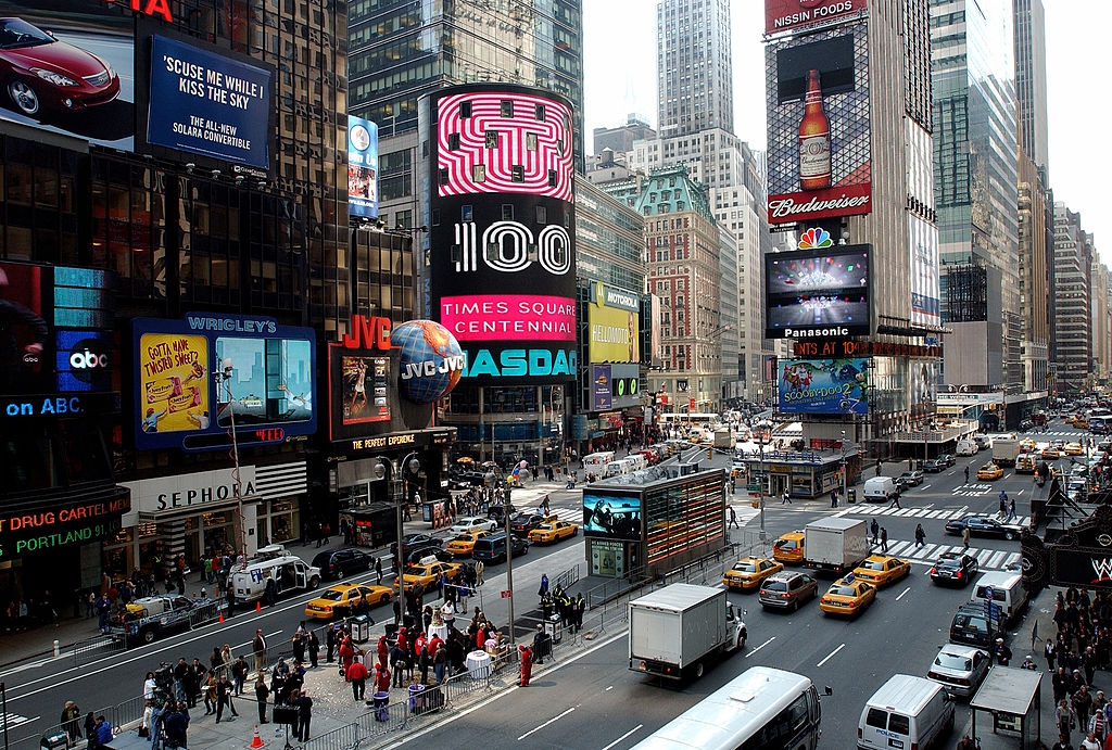 Times Square Celebrates 100th Anniversary