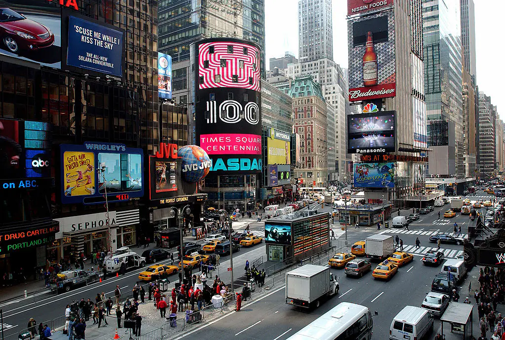 Times Square Celebrates 100th Anniversary