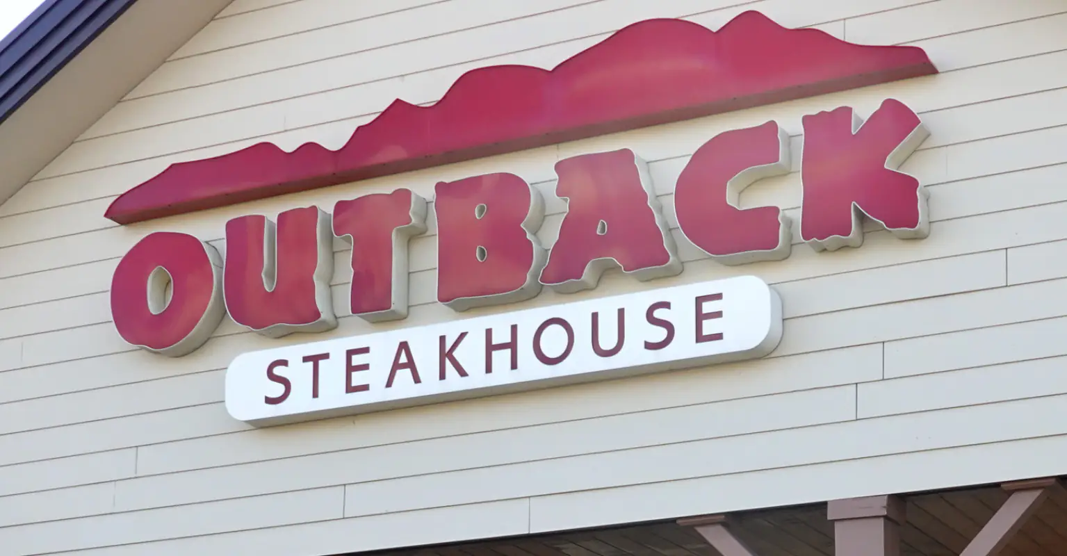 12-year-old boy hospitalized after he was accidentally served alcohol at Outback Steakhouse