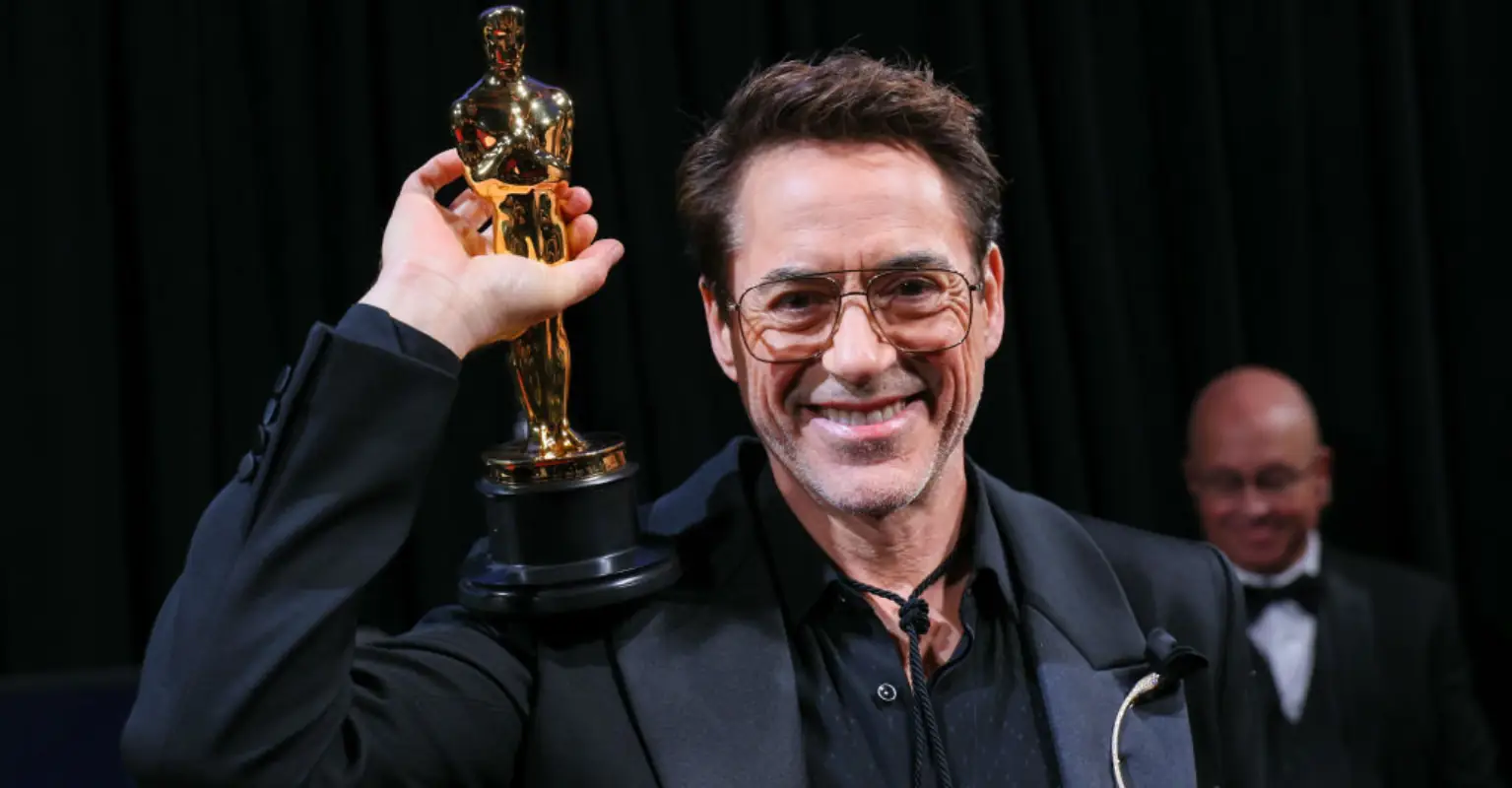 Robert Downey Jr. criticized for 'snubbing' Ke Huy Quan while accepting his Oscar