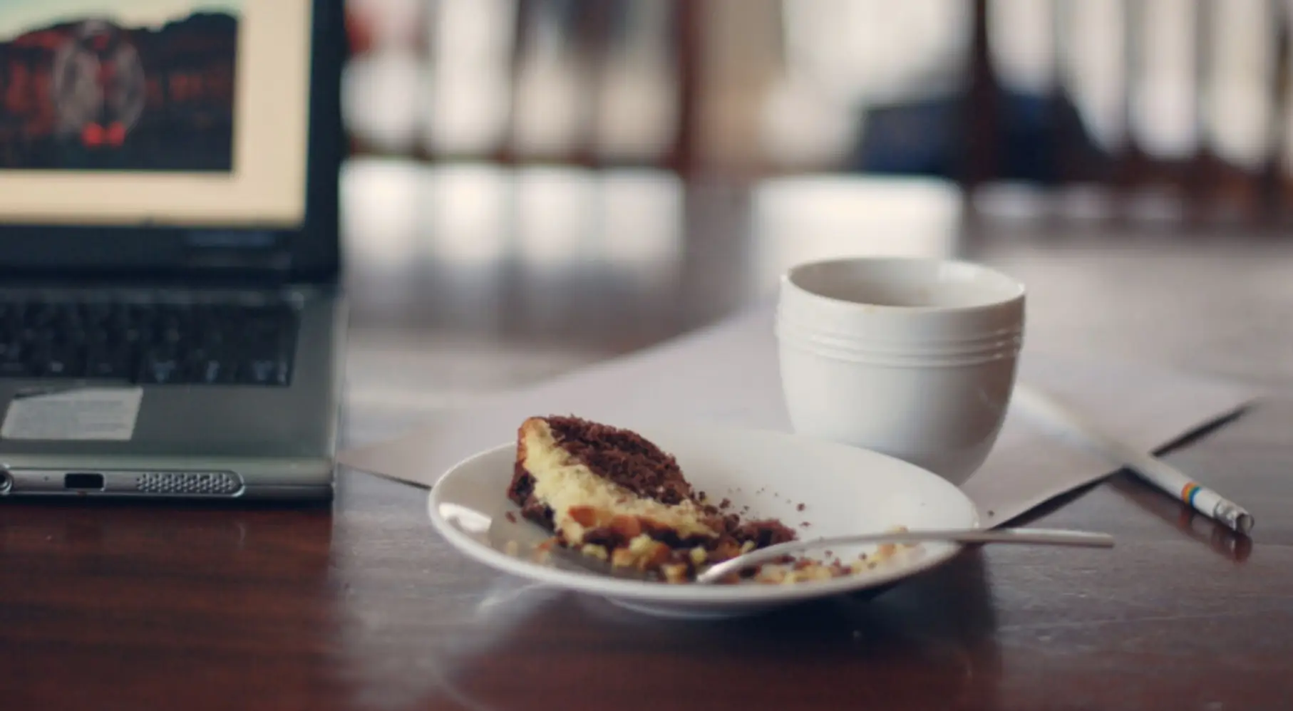 Woman disciplined for bringing cake into work as it's 'unfair' to co-workers trying to be healthy