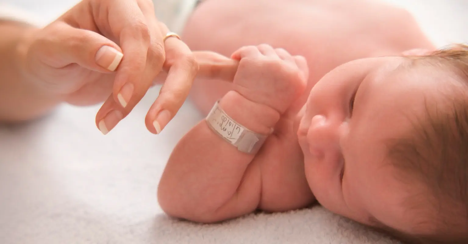 Woman is praised for refusing to name her baby after her late father despite her mother's insistence