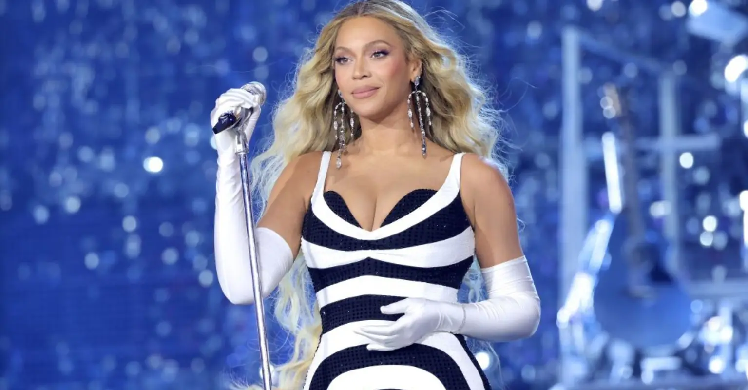 Beyoncé's new album hailed by fans as 'the best country album ever'